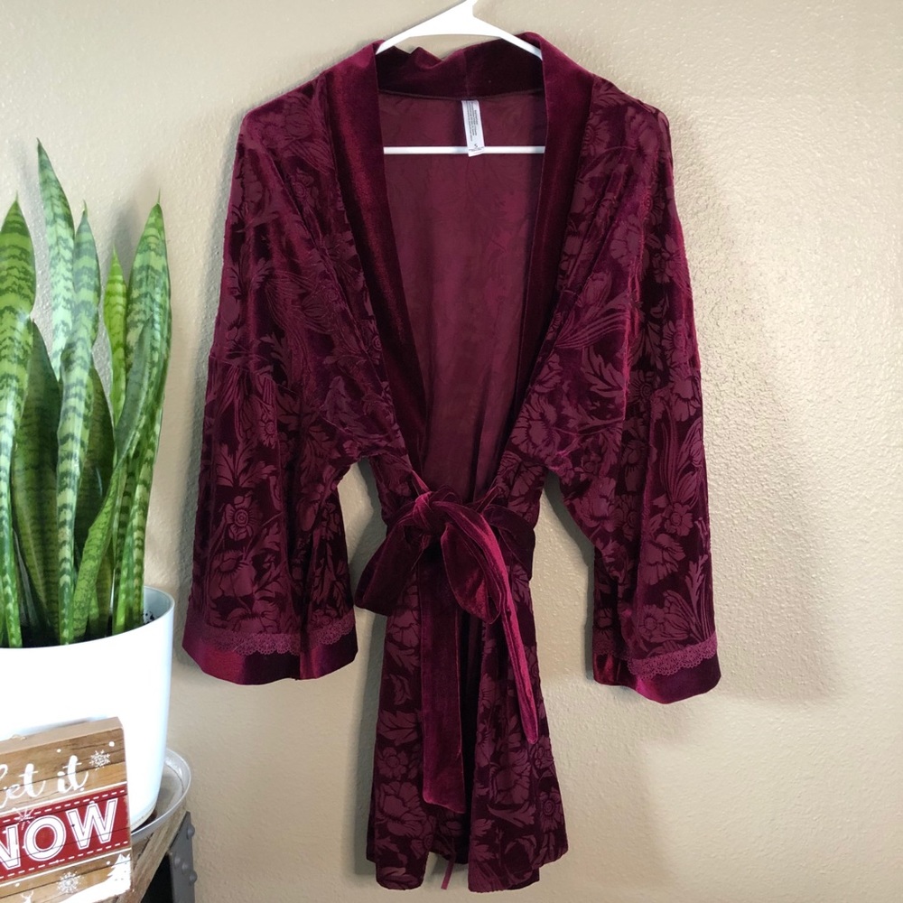 Velvet sheer kimono